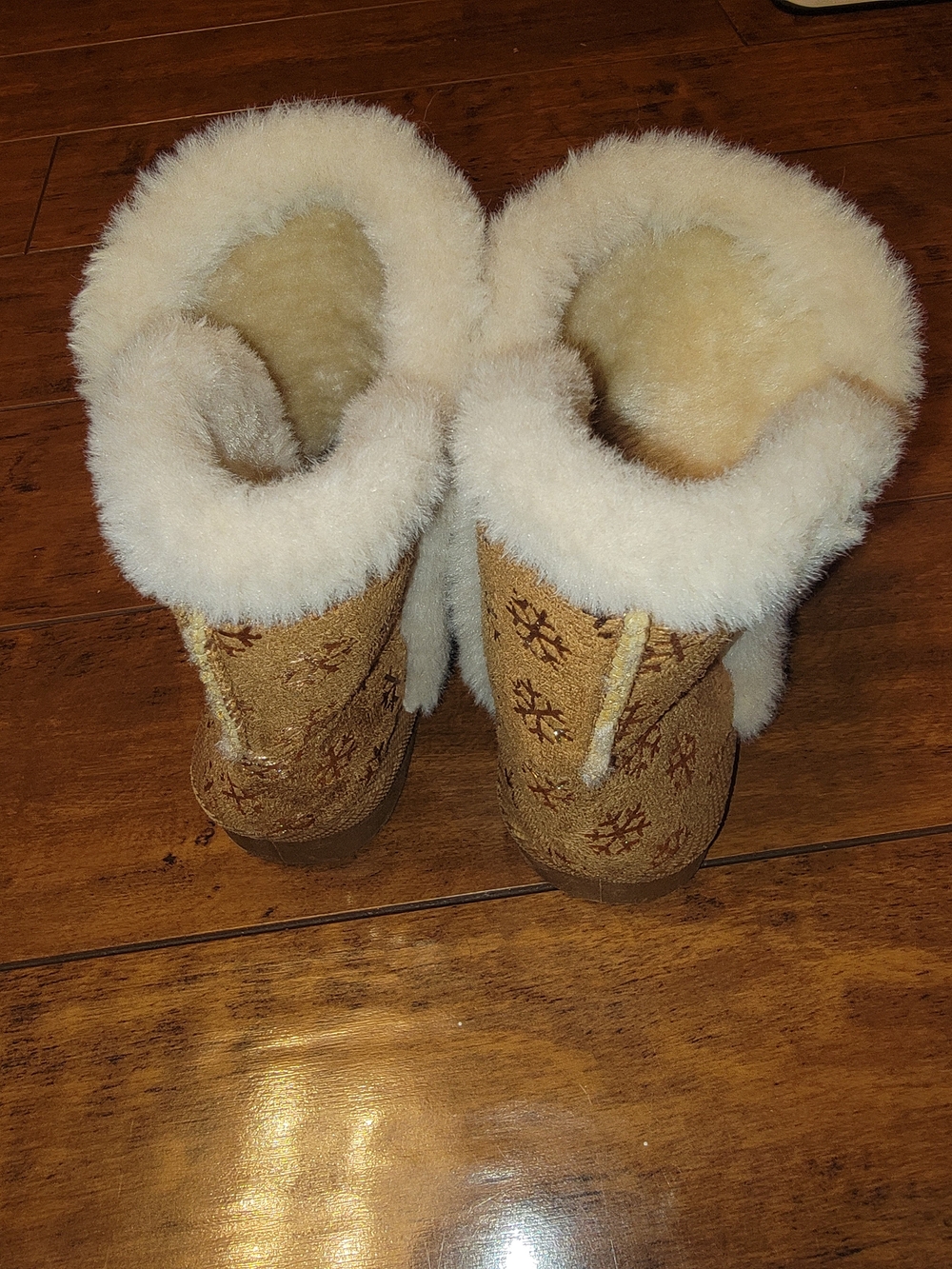 Olivia Miller Faux Suede Pull on Boots Girls size 11 - Picture 2 of 5